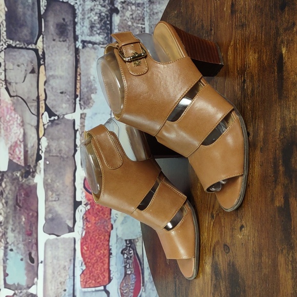 Tommy Hilfiger Vegan Leather Heeled Sandals - Picture 5 of 13